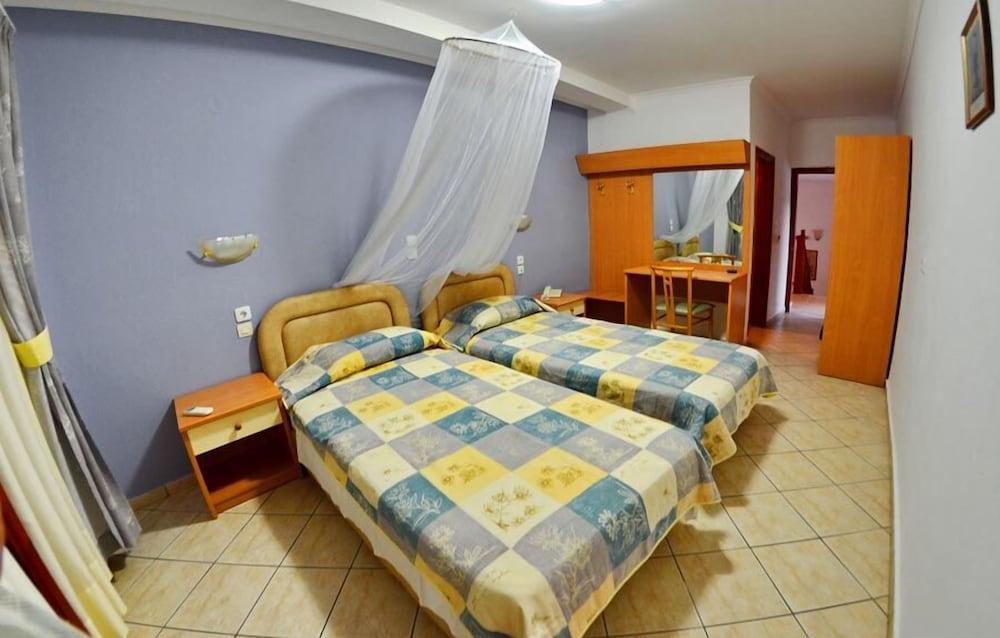 Casa Blue Hotel, Philian Hotels And Resorts Skiathos Town Exterior foto